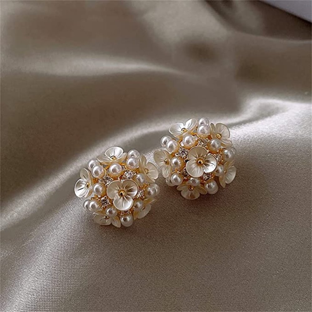 Flower Pearl Stud Earrings - Picture 2 of 3